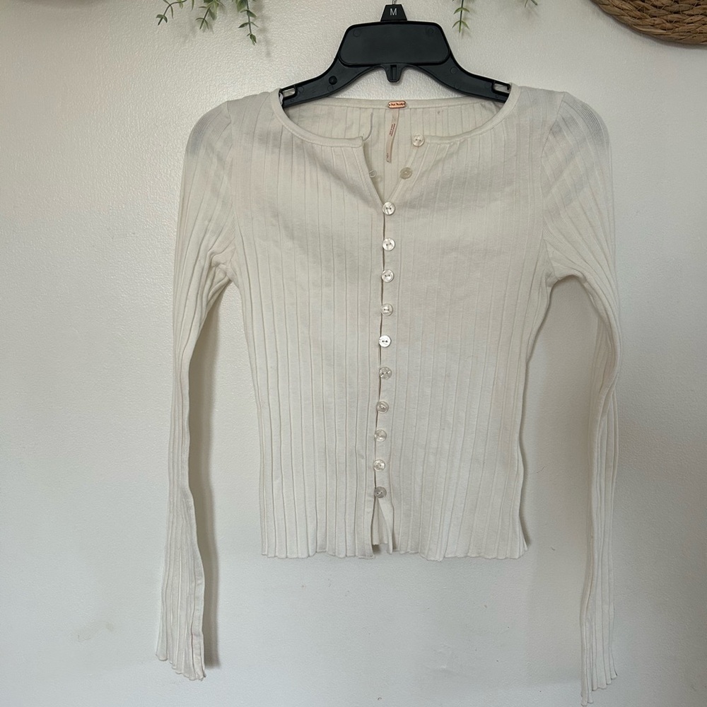Free People white Ribbed Button-Down Top size S